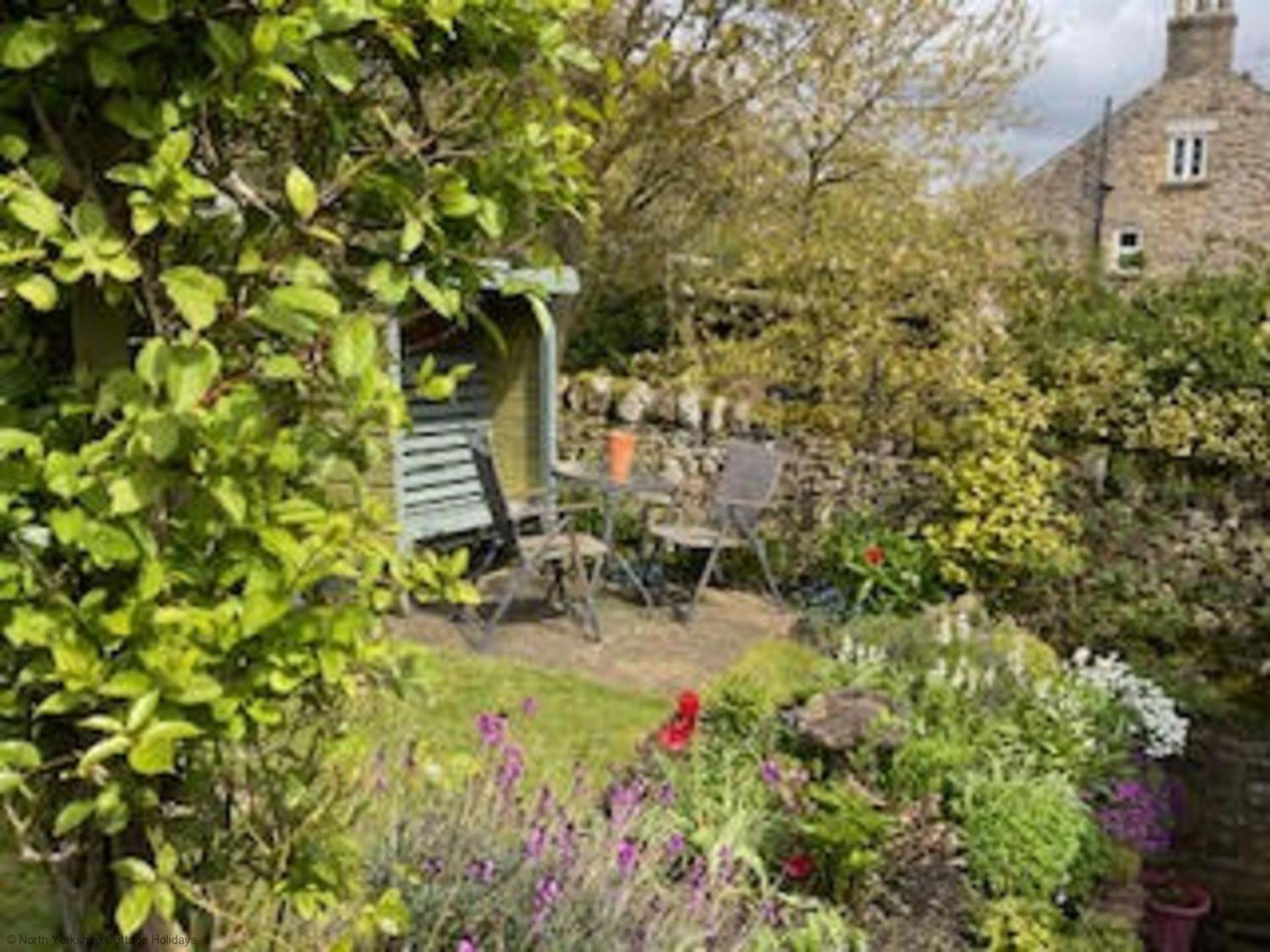 Picturesque Stone Cottage In The Heart Of North Yorkshire Village - Hideaway Cottage Exterior foto